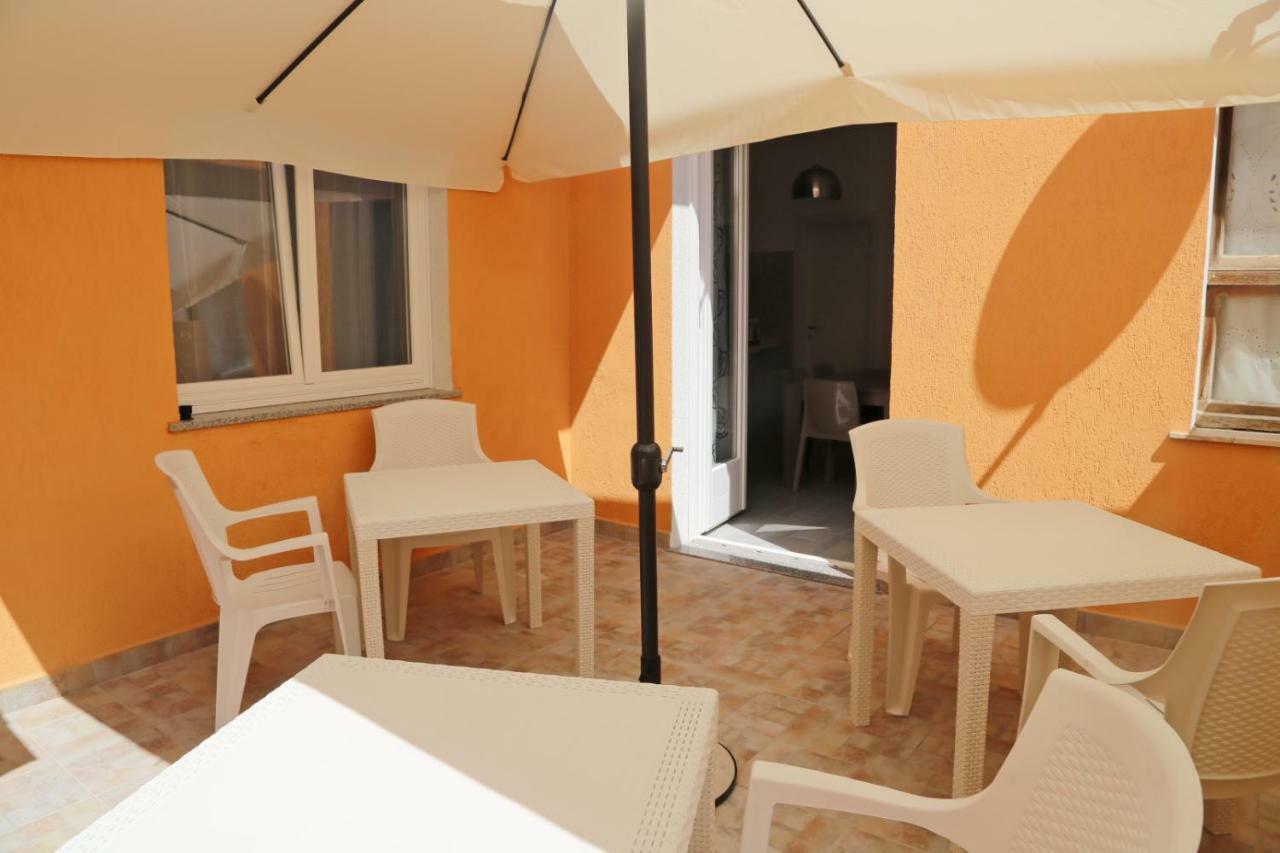 B&B Mimi Castelsardo Bagian luar foto